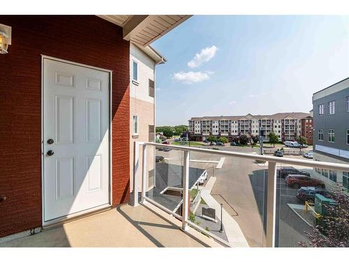 333-2800 13 Avenue Se, Medicine Hat, AB - Outdoor With Balcony With Exterior