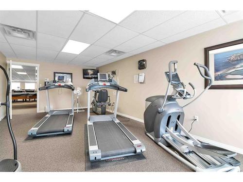 333-2800 13 Avenue Se, Medicine Hat, AB - Indoor Photo Showing Gym Room