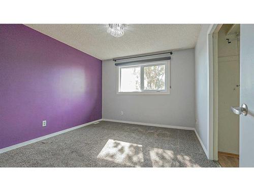 12 Rice Court Se, Medicine Hat, AB - Indoor Photo Showing Other Room