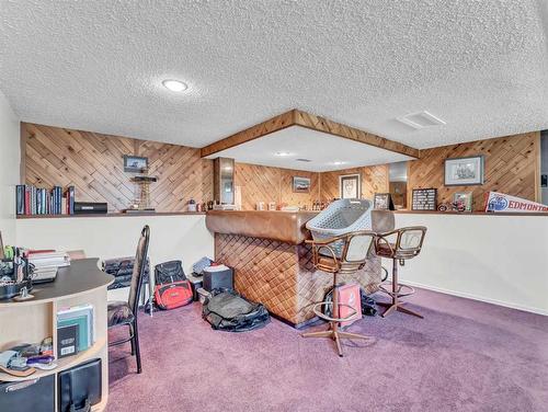 32 Rossdale Street Se, Medicine Hat, AB - Indoor Photo Showing Other Room