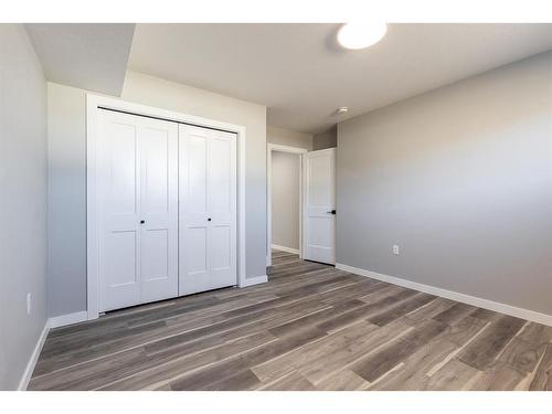 55 Somerside Gate Se, Medicine Hat, AB - Indoor Photo Showing Other Room