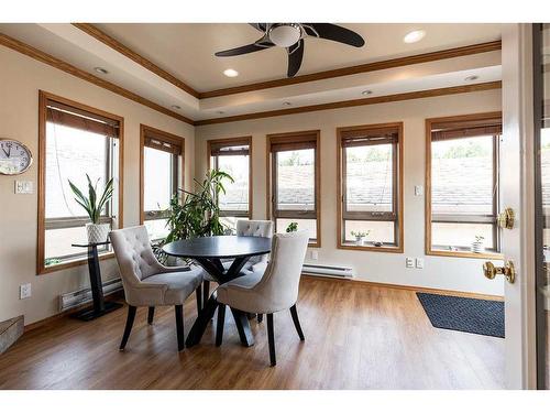 67 Vintage Meadows Place Se, Medicine Hat, AB - Indoor Photo Showing Dining Room