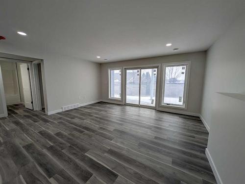 35 Sierra Road Sw, Medicine Hat, AB - Indoor Photo Showing Basement