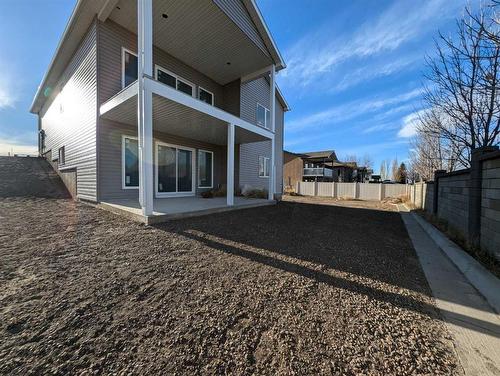 35 Sierra Road Sw, Medicine Hat, AB - Outdoor