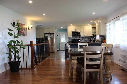 115054 103 Range Road North, Bow Island, AB - Indoor Photo Showing Dining Room