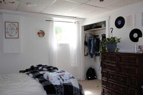 115054 103 Range Road North, Bow Island, AB - Indoor Photo Showing Bedroom