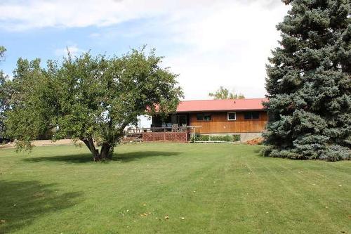 115054 103 Range Road North, Bow Island, AB - Outdoor