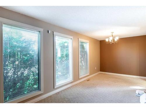 55 Markwick Drive Se, Medicine Hat, AB - Indoor Photo Showing Other Room