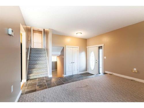 55 Markwick Drive Se, Medicine Hat, AB - Indoor Photo Showing Other Room