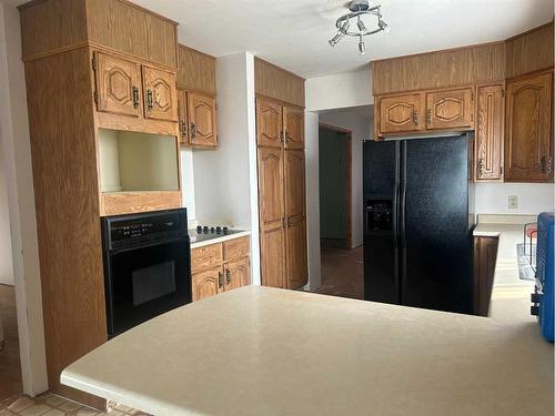 15432 Highway 41, Schuler, AB - Indoor Photo Showing Kitchen