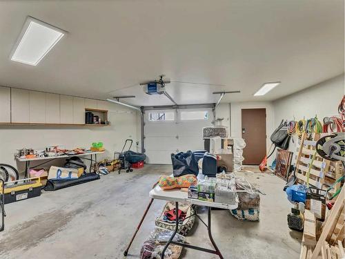 1-1165 16 Street Ne, Medicine Hat, AB - Indoor Photo Showing Garage