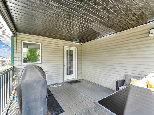 34 Sundown Road Sw, Medicine Hat, AB - Outdoor With Deck Patio Veranda With Exterior