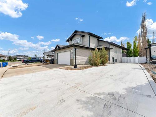 34 Sundown Road Sw, Medicine Hat, AB - Outdoor