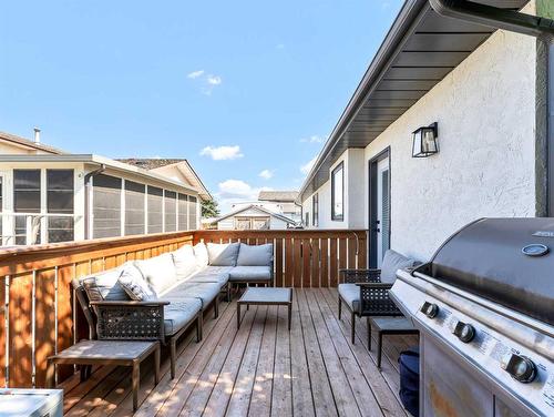 4 Taylor Court Se, Medicine Hat, AB - Outdoor With Deck Patio Veranda With Exterior