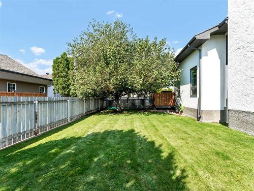 4 Taylor Court Se, Medicine Hat, AB - Outdoor