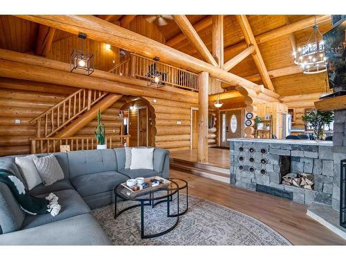 26 Pioneer Crescent Ne, Medicine Hat, AB - Indoor Photo Showing Living Room With Fireplace