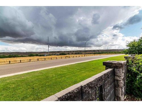 26 Pioneer Crescent Ne, Medicine Hat, AB - Outdoor With View