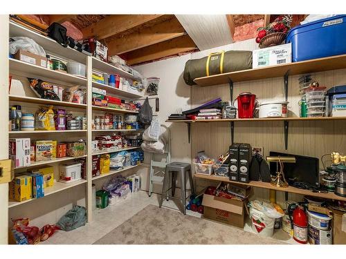 26 Park Meadows Lane Se, Medicine Hat, AB - Indoor With Storage