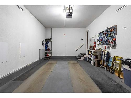 26 Park Meadows Lane Se, Medicine Hat, AB - Indoor Photo Showing Garage