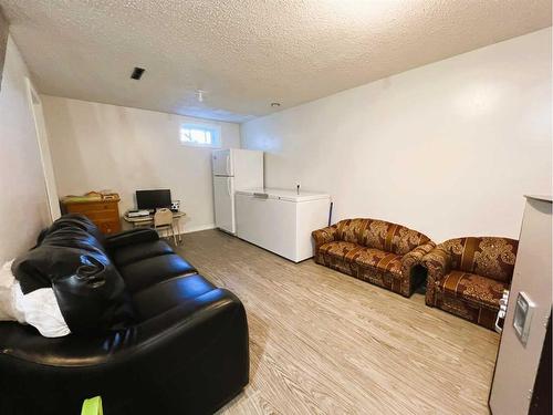 230 8 Avenue East, Bow Island, AB - Indoor Photo Showing Basement