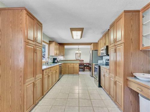 7306 Highway 523, Rural Cypress County, AB - Indoor Photo Showing Kitchen