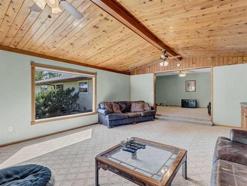 7306 Highway 523, Rural Cypress County, AB - Indoor Photo Showing Living Room