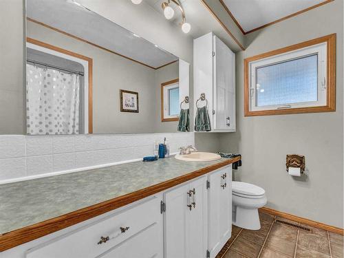 7306 Highway 523, Rural Cypress County, AB - Indoor Photo Showing Bathroom