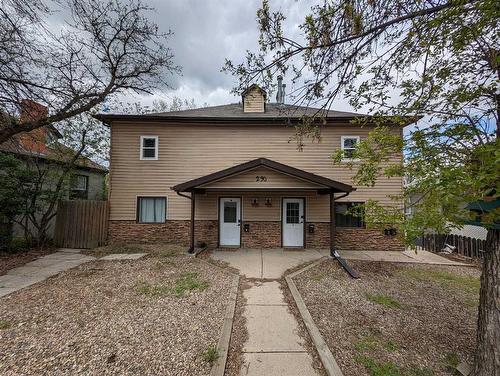 230 3 Street Se, Medicine Hat, AB - Outdoor