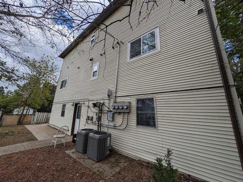 230 3 Street Se, Medicine Hat, AB - Outdoor With Exterior