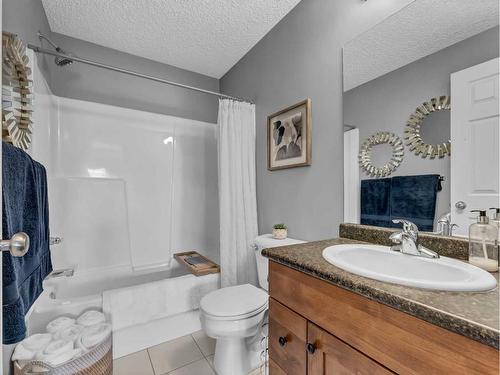 105-194 Sunrise Circle Sw, Medicine Hat, AB - Indoor Photo Showing Bathroom