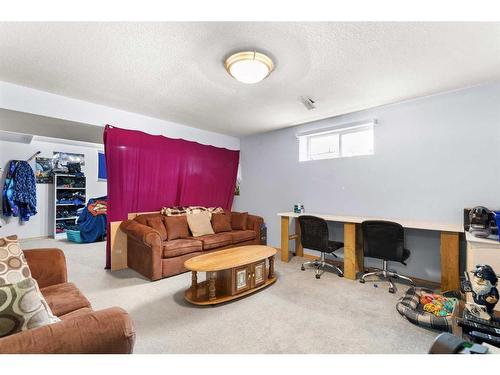 2131 Hatcher Drive Ne, Medicine Hat, AB - Indoor