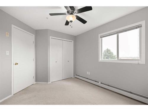 302-1632 Saamis Drive Nw, Medicine Hat, AB - Indoor Photo Showing Other Room