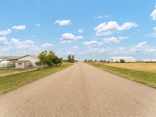 118 Grenfell Avenue, Suffield, AB 