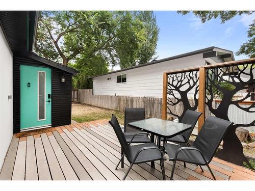 1312 Queen Street Se, Medicine Hat, AB - Outdoor With Deck Patio Veranda With Exterior