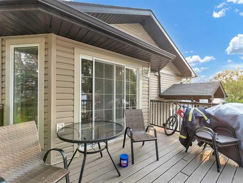 1-943 Ross Street Se, Medicine Hat, AB - Outdoor With Deck Patio Veranda With Exterior