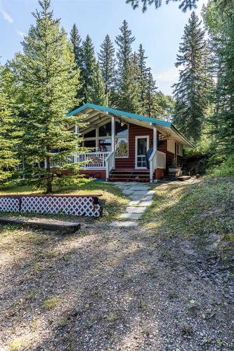 605 3 Street, Rural Cypress County, AB - Outdoor