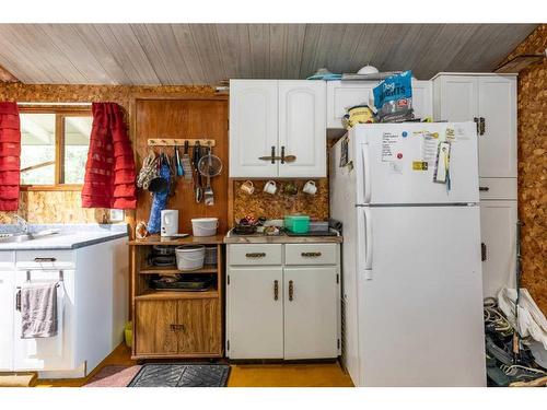 605 3 Street, Rural Cypress County, AB - Indoor Photo Showing Kitchen