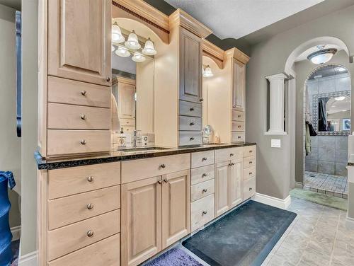 770 Eagle Ridge Drive, Dunmore, AB - Indoor Photo Showing Bathroom