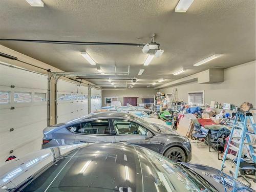 770 Eagle Ridge Drive, Dunmore, AB - Indoor Photo Showing Garage