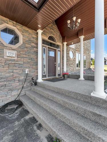 770 Eagle Ridge Drive, Dunmore, AB - Outdoor