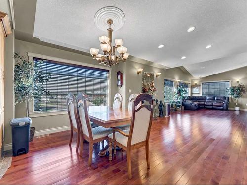 770 Eagle Ridge Drive, Dunmore, AB - Indoor Photo Showing Dining Room