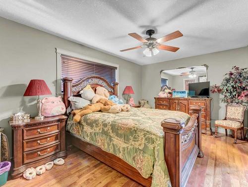 770 Eagle Ridge Drive, Dunmore, AB - Indoor Photo Showing Bedroom