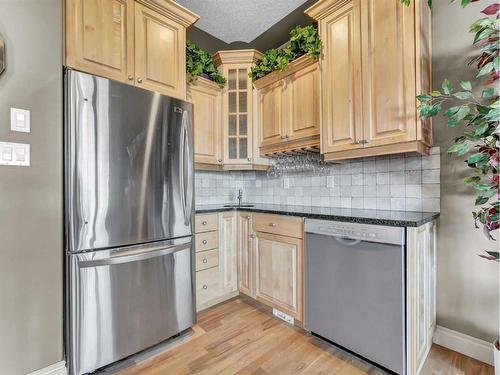 770 Eagle Ridge Drive, Dunmore, AB - Indoor Photo Showing Kitchen