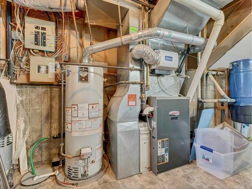 6 Ross Heights Place Se, Medicine Hat, AB - Indoor Photo Showing Basement