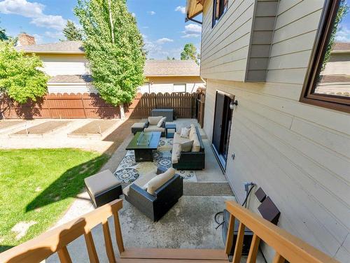 6 Ross Heights Place Se, Medicine Hat, AB - Outdoor With Deck Patio Veranda With Exterior