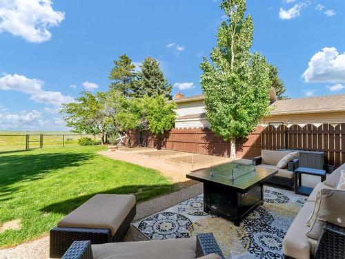 6 Ross Heights Place Se, Medicine Hat, AB - Outdoor With Deck Patio Veranda