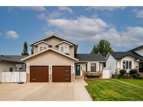 20 Stanfield Way Se, Medicine Hat, AB - Outdoor With Facade