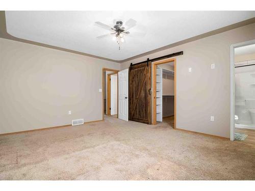 20 Stanfield Way Se, Medicine Hat, AB - Indoor Photo Showing Other Room