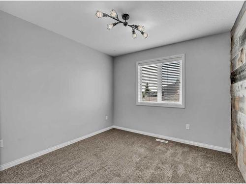 136 Sierra Drive Sw, Medicine Hat, AB - Indoor Photo Showing Other Room