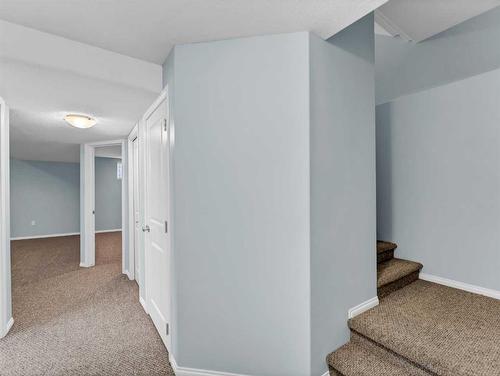 136 Sierra Drive Sw, Medicine Hat, AB - Indoor Photo Showing Other Room